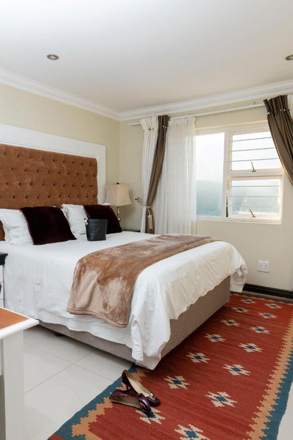 Dikalo Highston Hotel Йоханесбург Екстериор снимка